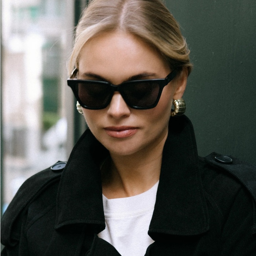 Black Apercu x Charlotte Rose Soeul Sunglasses NEW